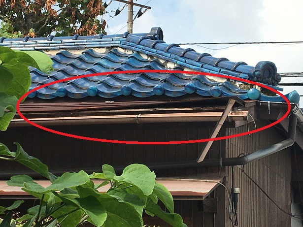 台風15号で被害を受けた屋根の補修工事